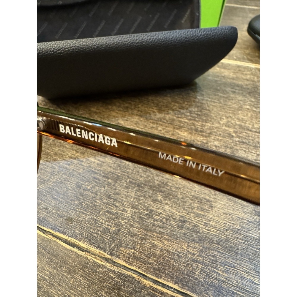Balenciaga BB0182S 002 Cat Eye‎ Sunglasses in light brown - Picture 4 of 7